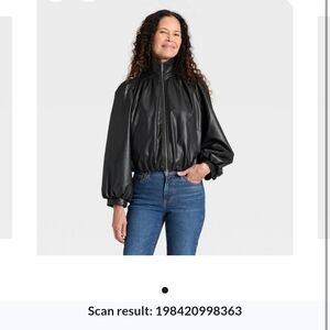 Universal Thread Women's Black Gathered Bomber Jacket